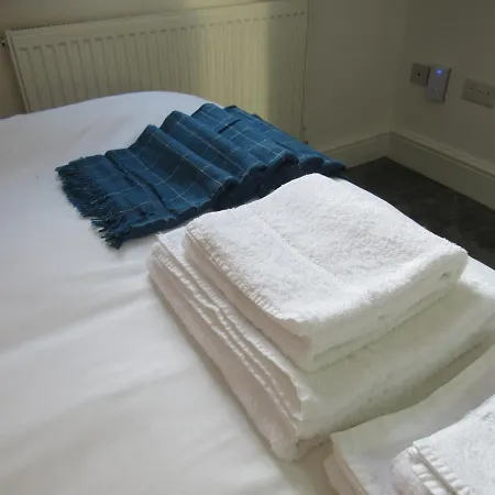 Cambridge Central Suites - Tas Accommodations-3